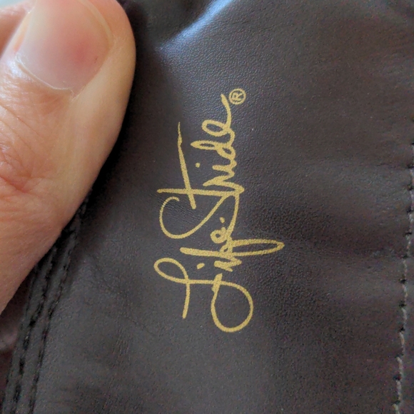 Brown boots - Picture 7 of 7